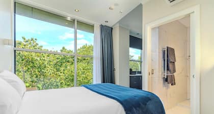 Hamilton Motel 2025 Limited