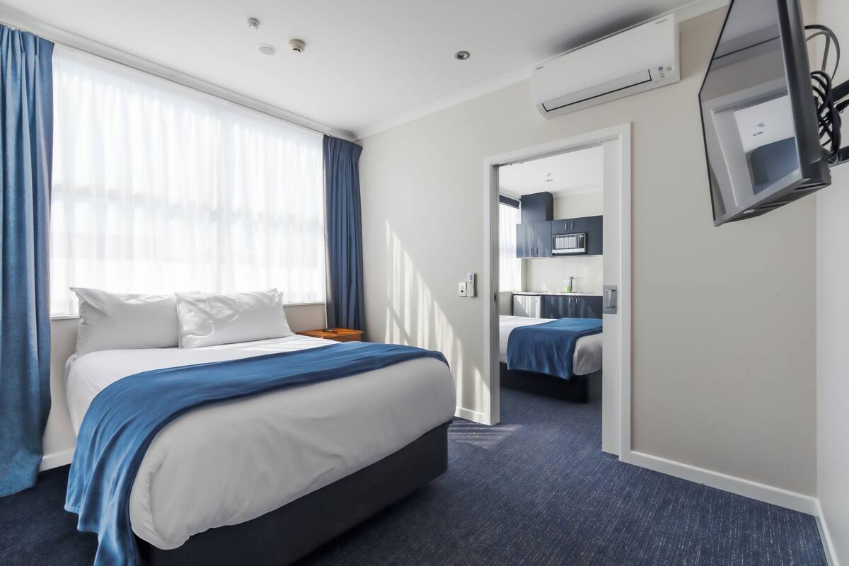 Family Double Room | Free WiFi, bed sheets