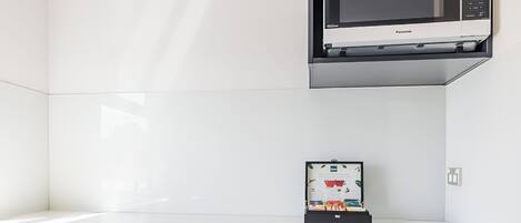 Premium-Studiosuite, 1 Queen-Bett, Badewanne | Eigene Küche | Kühlschrank, Mikrowelle, Herdplatte, Wasserkocher