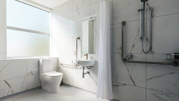 Doppia familiare | Bagno | Set di cortesia gratuito, asciugacapelli, asciugamani, sapone