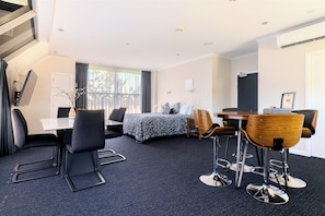 Studiosuite – executive, 1 kingsize-seng | TV
