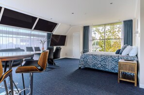 Free WiFi, bed sheets - Hamilton Motel 2025 Limited (Hamilton)