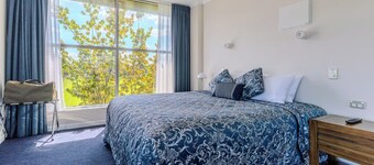 Hamilton Motel 2025 Limited