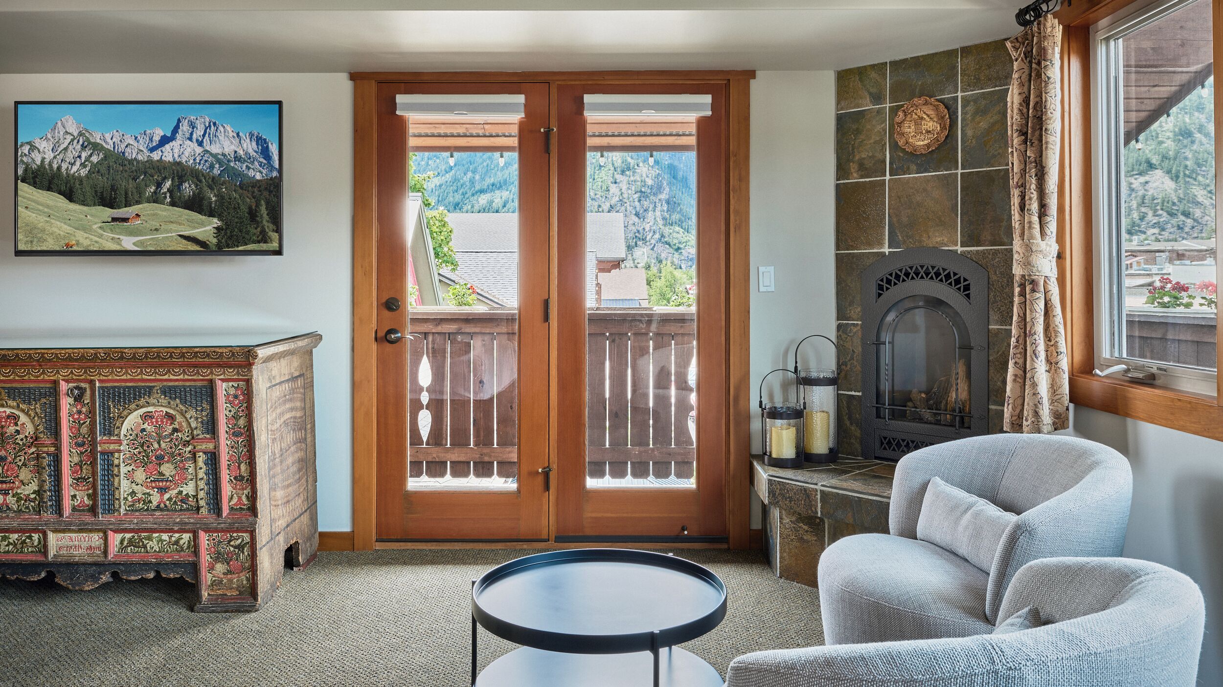 ملاءات إيطالية من طراز فريتي وأغطية فراش مت ميزة وألحفة محشوة بالريش