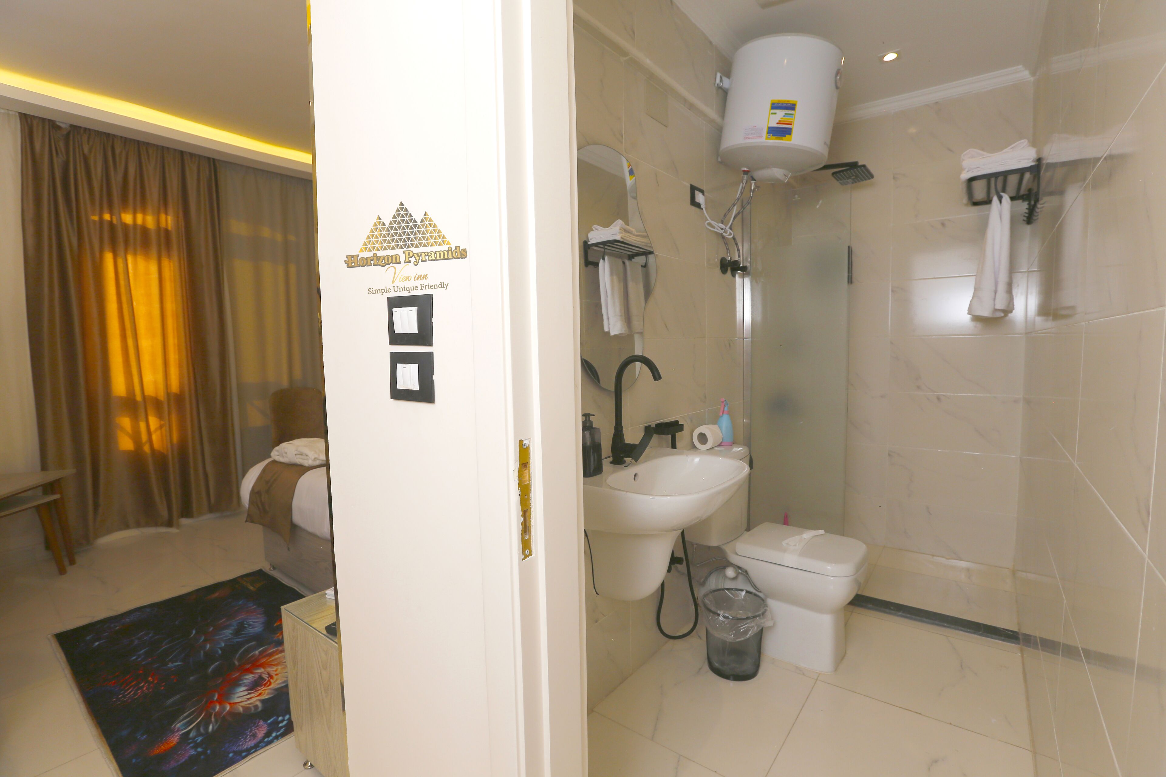 Photo - Pyramids Horizon