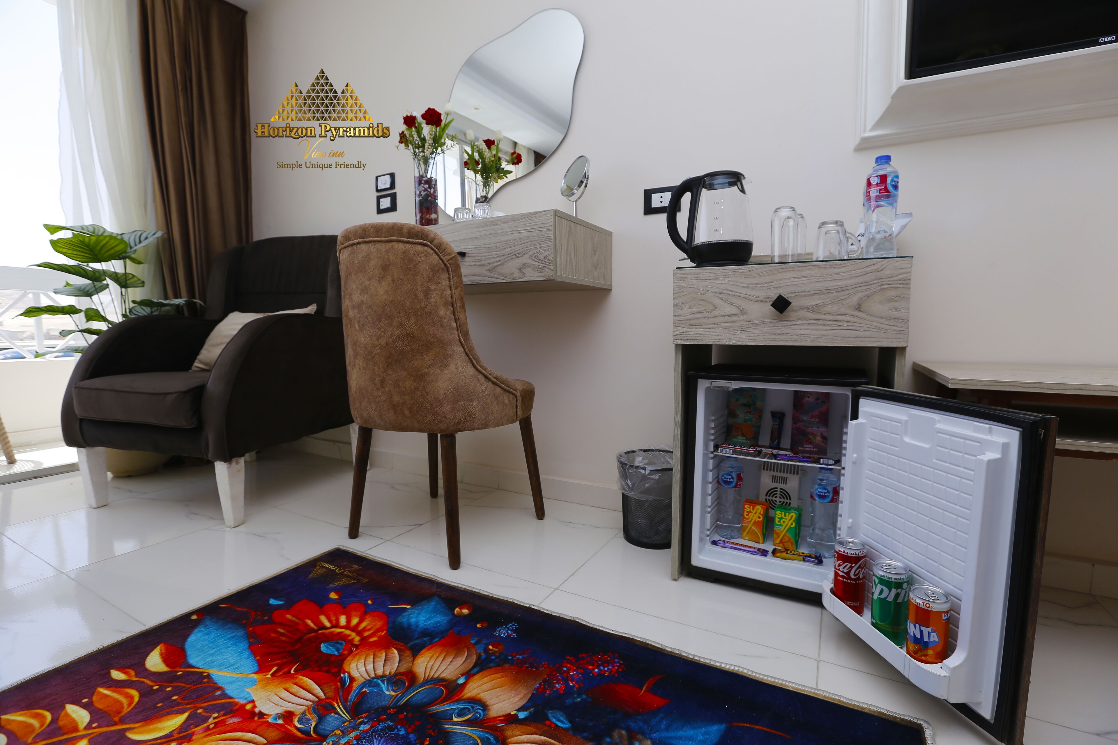 Photo - Pyramids Horizon