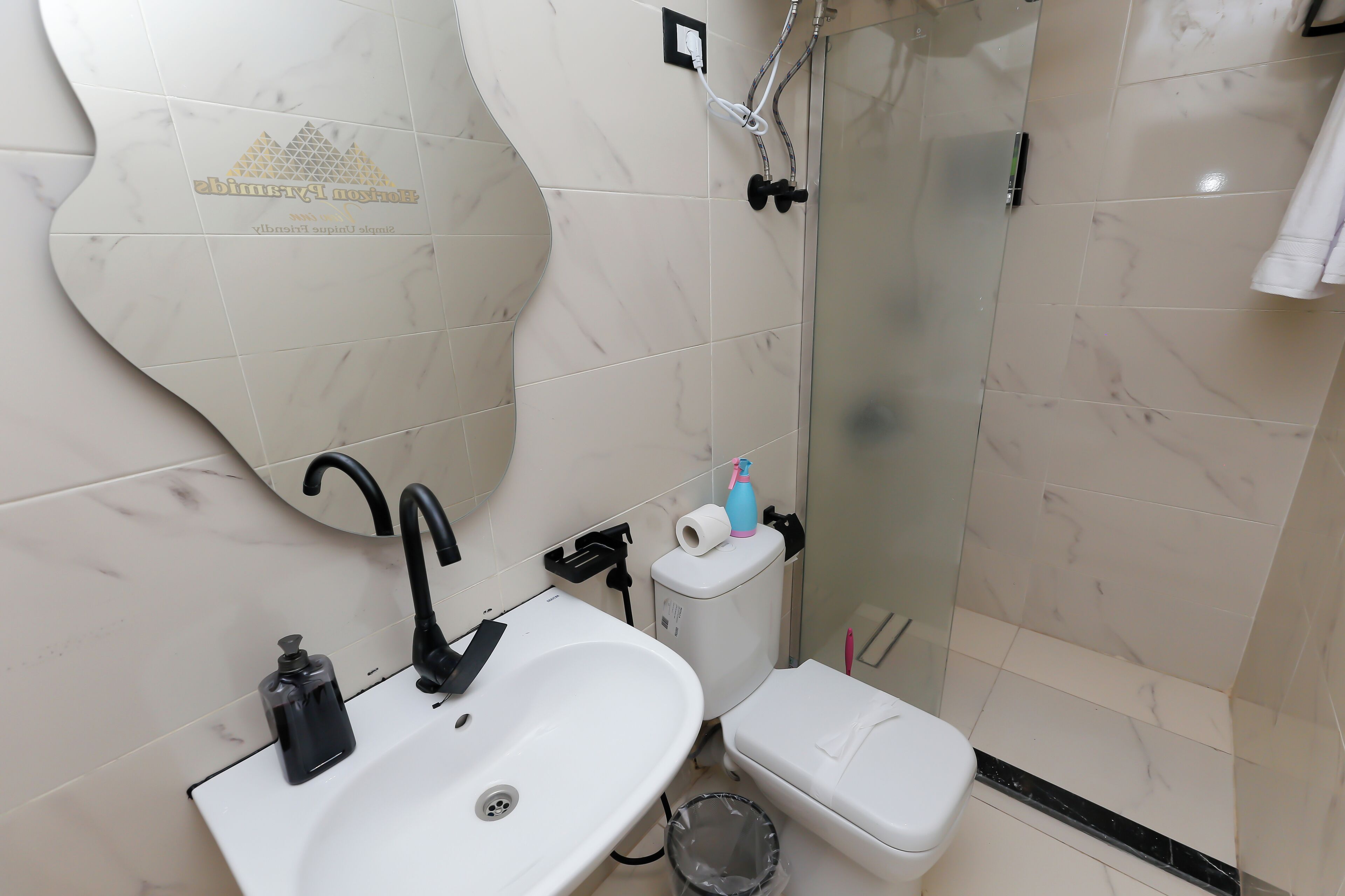 Photo - Pyramids Horizon