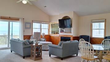 Smart TV, DVD player, books, stereo