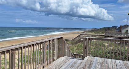 Nags Head Oceanfront - Spacious - Private Pool - Hot Tub - Dog Friendly