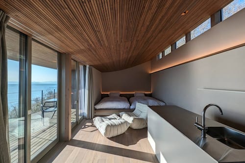 Deluxe Twin Room, 2 Double Beds, Non Smoking, Sea View | Down comforters, individually decorated, individually furnished, desk