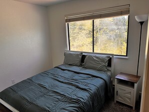 4 bedrooms, WiFi, bed sheets