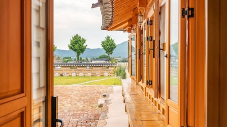 Habitación básica, 1 habitación (owol danchebang) | 1 dormitorio y wifi gratis. Gyeongju Ipsaedalseumeunal