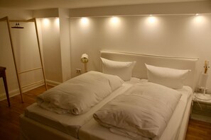 Unclassified image, 3 of 15, button - Lighthouse 6 - Modern. Close to the beach. Familiar. (Hörnum (Sylt))