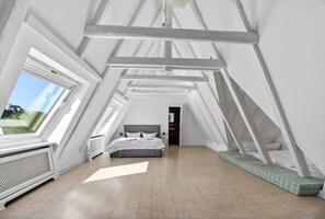 5 Schlafzimmer, Schreibtisch, WLAN
