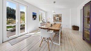 Unclassified image, 4 of 38, button - Lighthouse 6 - Modern. Close to the beach. Familiar. (Hörnum (Sylt))
