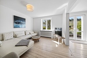 TV, stereo - Lighthouse 6 - Modern. Close to the beach. Familiar. (Hörnum (Sylt))