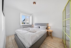 Room - Lighthouse 6 - Modern. Close to the beach. Familiar. (Hörnum (Sylt))