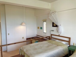 1 dormitorio, escritorio, wifi gratis y ropa de cama