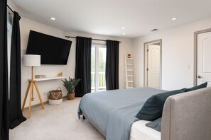 3 عدّة غرف نوم ومكواة/لوح كي وواي فاي وملاءات أسرّة