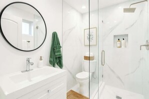 Regadera y secadora de cabello