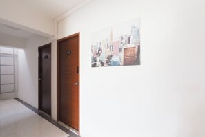 Lobby - RQ Suvarnabhumi Airport by Collection O (Bangkok)