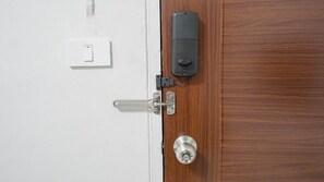 Desk, laptop workspace, free WiFi