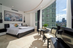 Habitación doble ejecutiva | Minibar, escritorio y espacio para trabajar con laptop