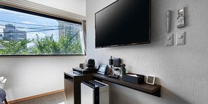 Deluxe Twin Room, River View | View from room - IZUTSU HOTEL KYOTO TAKASEGAWA BETTEI (Kyoto)