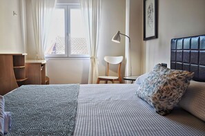 3 bedrooms, iron/ironing board, travel crib, WiFi