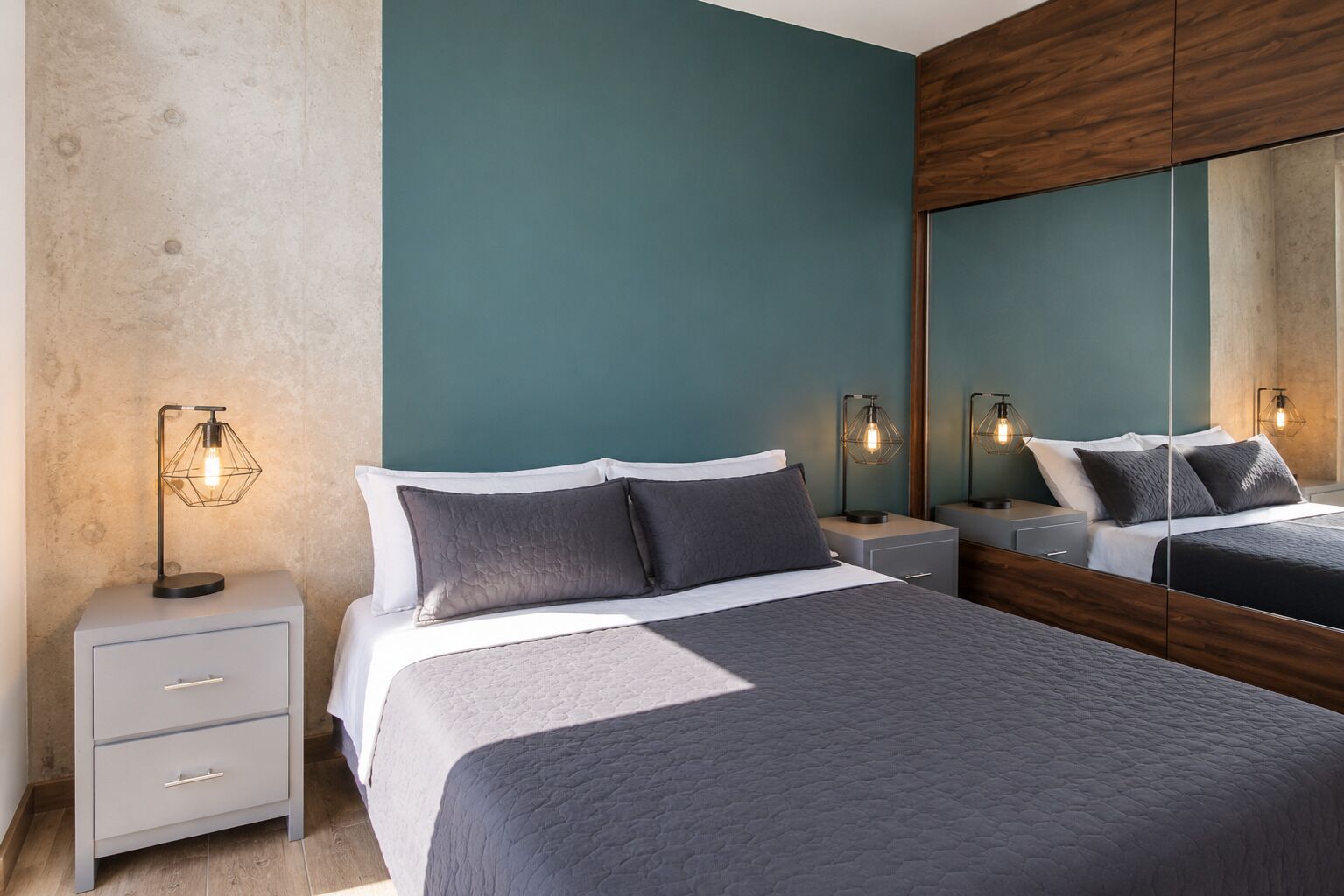 2 bedrooms, iron/ironing board, WiFi (free), bed sheets