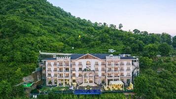 Fachada de la propiedad