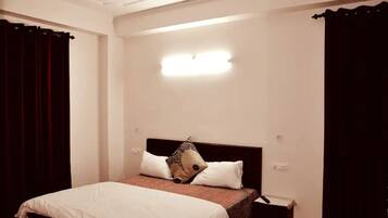 3 quartos, ferros/tábuas de passar roupa, Wi-Fi, roupa de cama