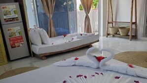 Deluxe Triple Room - Polepole House (Nungwi)