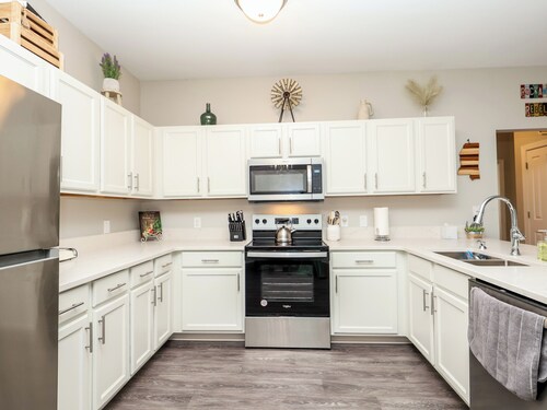 Fully Renovated 2BR Condo walking distance to Ole Miss Campus!