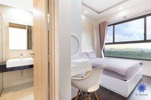 2 dormitorios, tabla de planchar con plancha, wifi gratis y ropa de cama