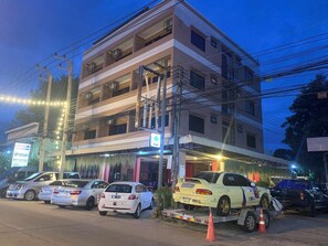 Front of property - Baanchaolai Chaam (Cha-am)