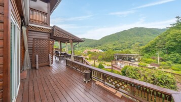 Basic Room, 1 Bedroom (Room 102) | 1 bedroom, free WiFi