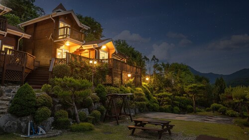 Yangpyeong Isobiyagi Spa Pension