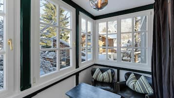 Deluxe-Apartment, Stadtblick | Wohnbereich