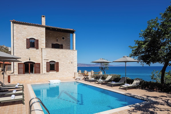 Piscina all'aperto