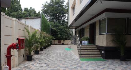 Hotel Golden Nest - Thane