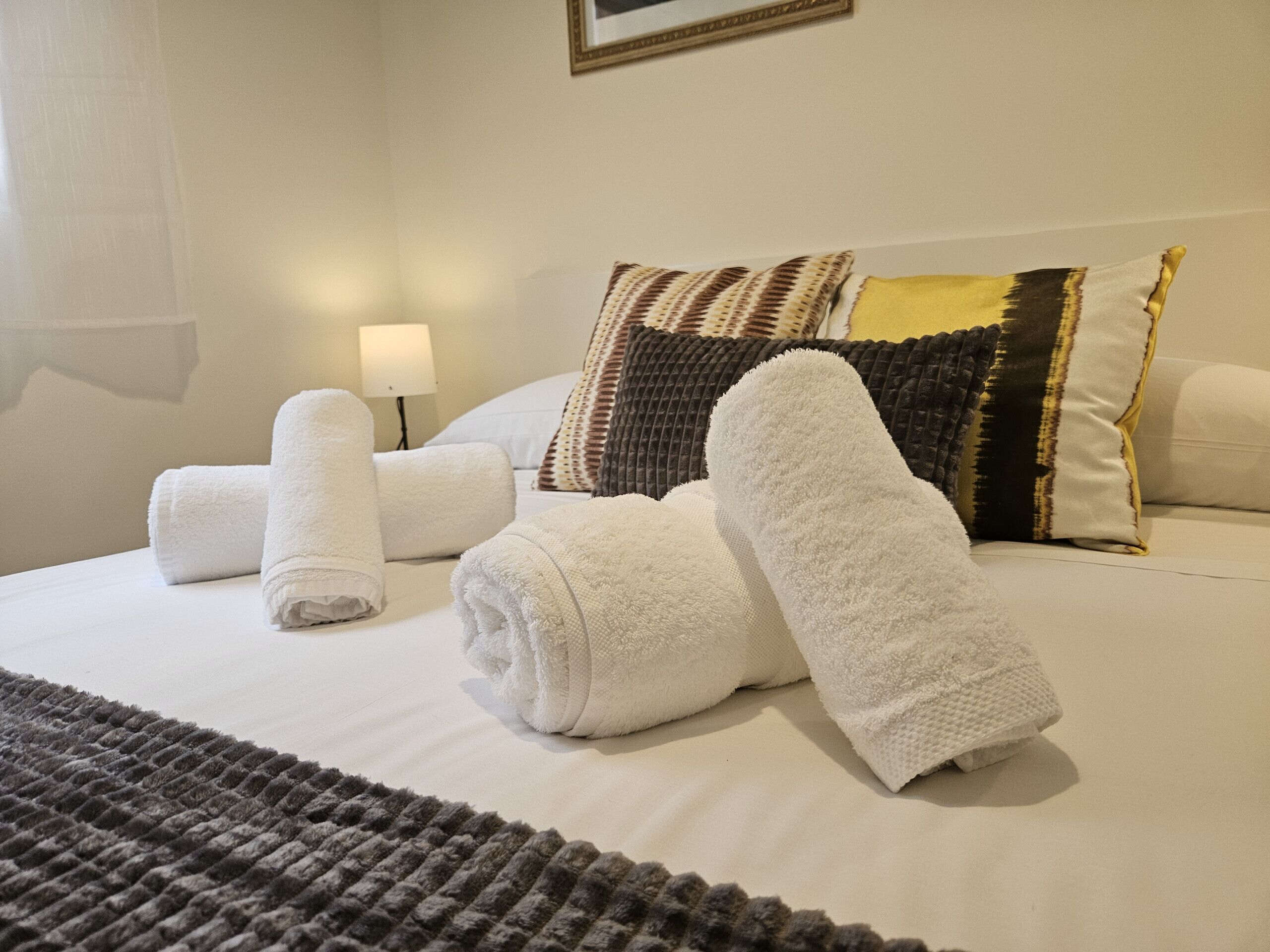 3 dormitorios, tabla de planchar con plancha, wifi gratis y ropa de cama