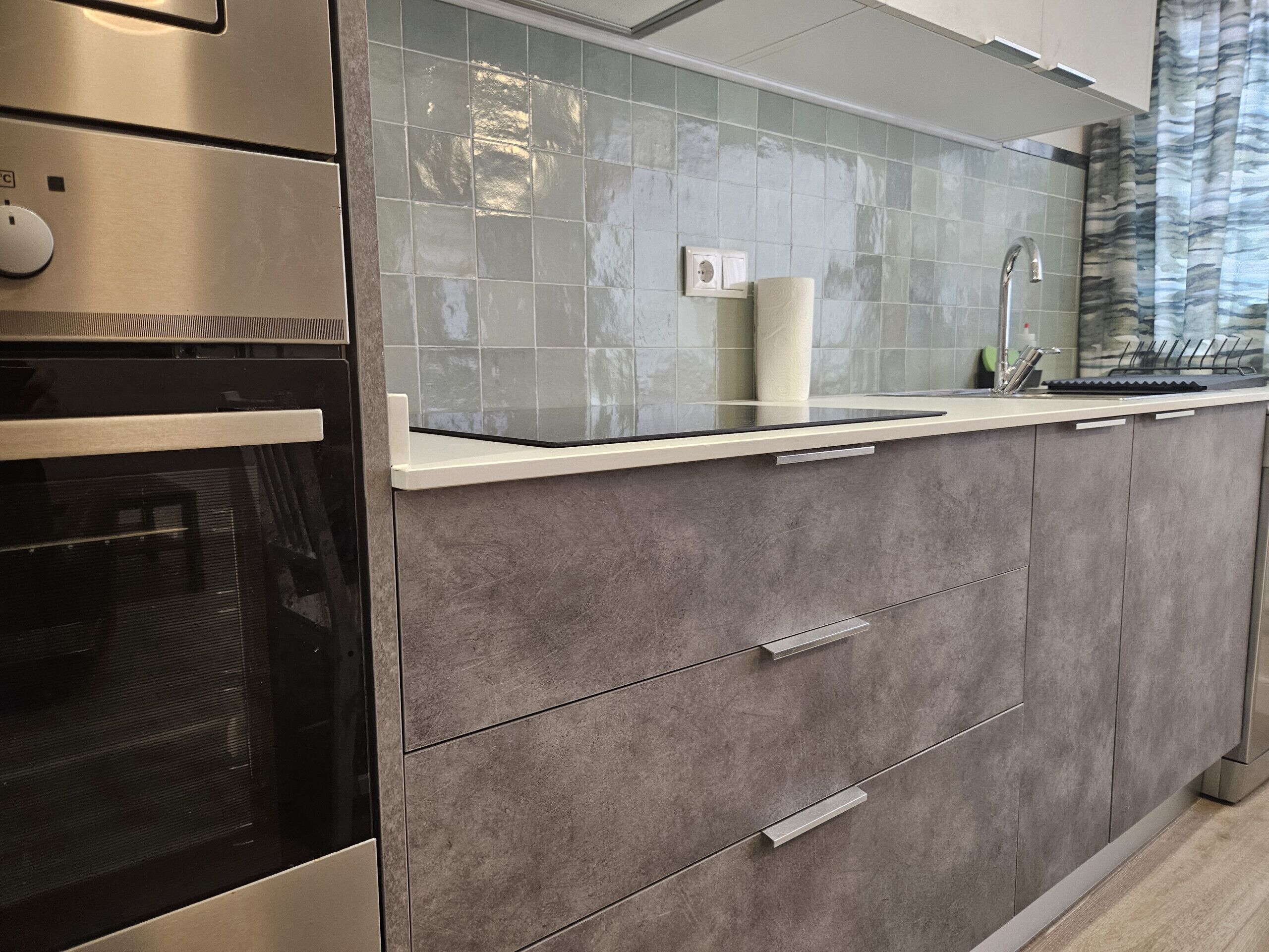 Frigorífic, microones, forn i rentaplats 