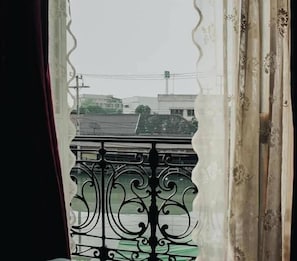 In-room safe, individually decorated, individually furnished