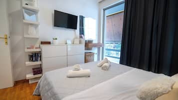 1 bedroom, iron/ironing board, WiFi, bed sheets