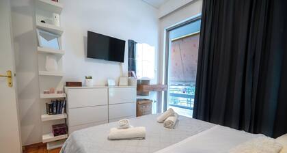 Neo Irakleio train st 1 bedrm 4 pers apartment by MPS