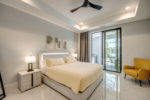 3 slaapkamers, een strijkplank/strijkijzer, gratis wifi, beddengoed