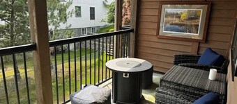 Mountain Retreat: Spacious 3BR Downtown Home