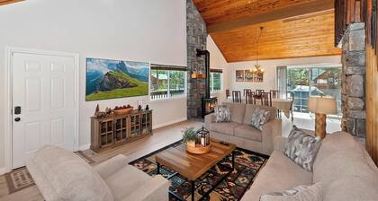Sugar Beary Retreat By Destination Big Bear:Pet Friendly! Spacious Cabin Near Snowplay, Tubing, Lake & Ski Resorts!