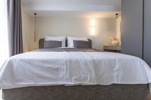 2 bedrooms, iron/ironing board, travel cot, free WiFi